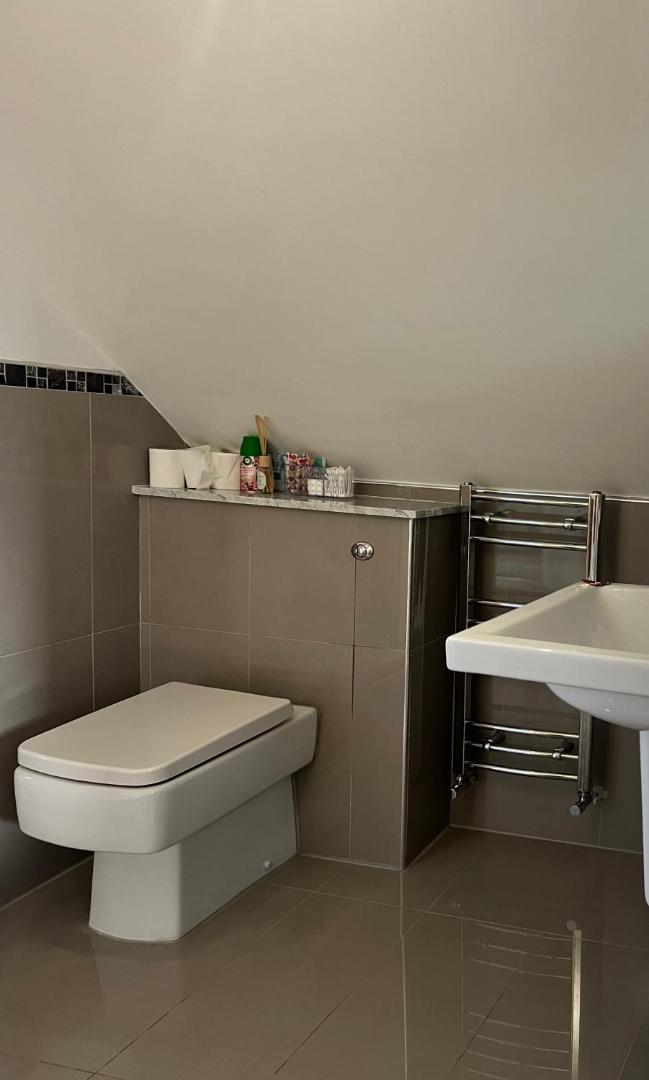 2 bed flat, sleeps 8, driveway, 5 Mins to Brixtonの写真4