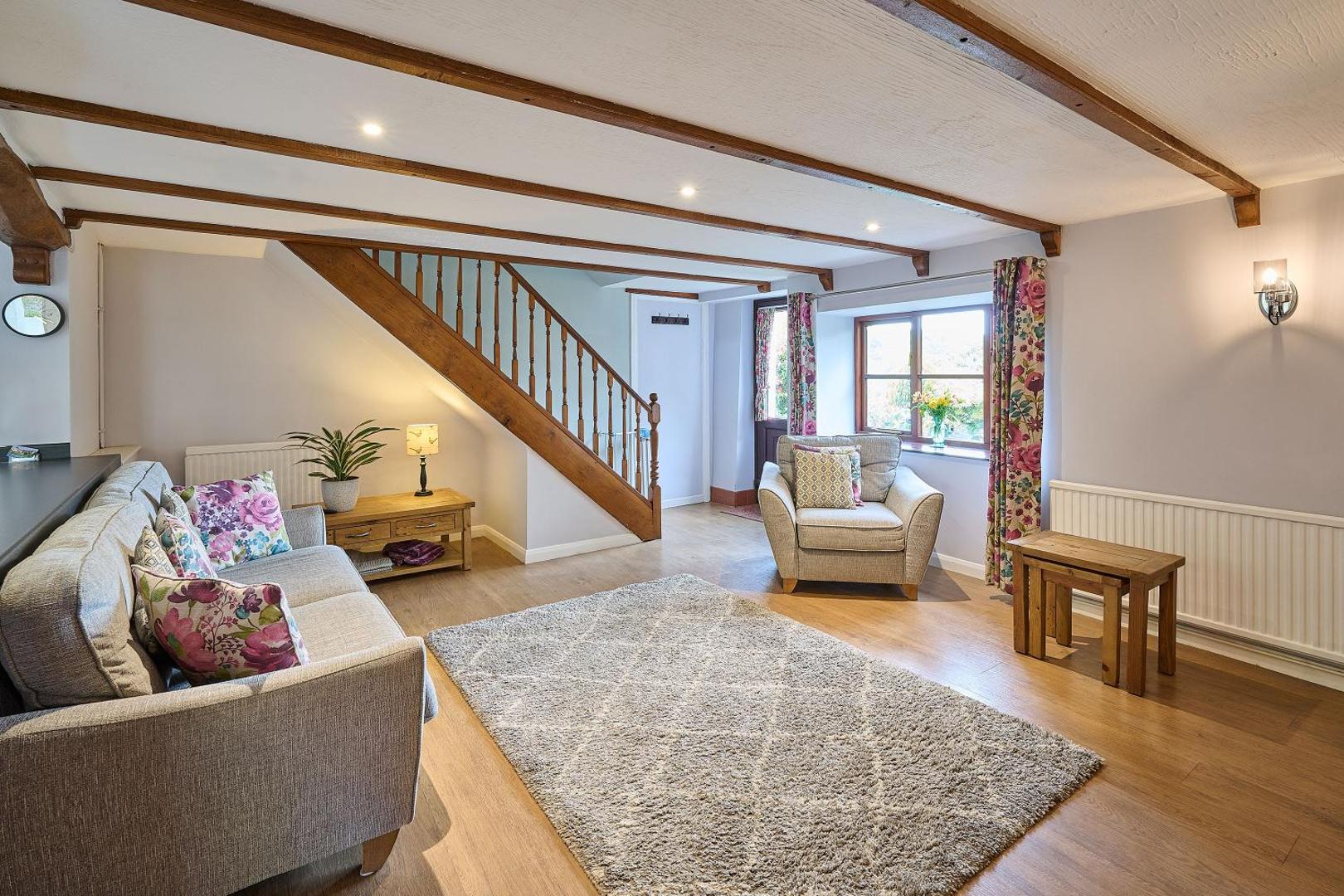 Host & Stay - Coombe Cottage photo 9