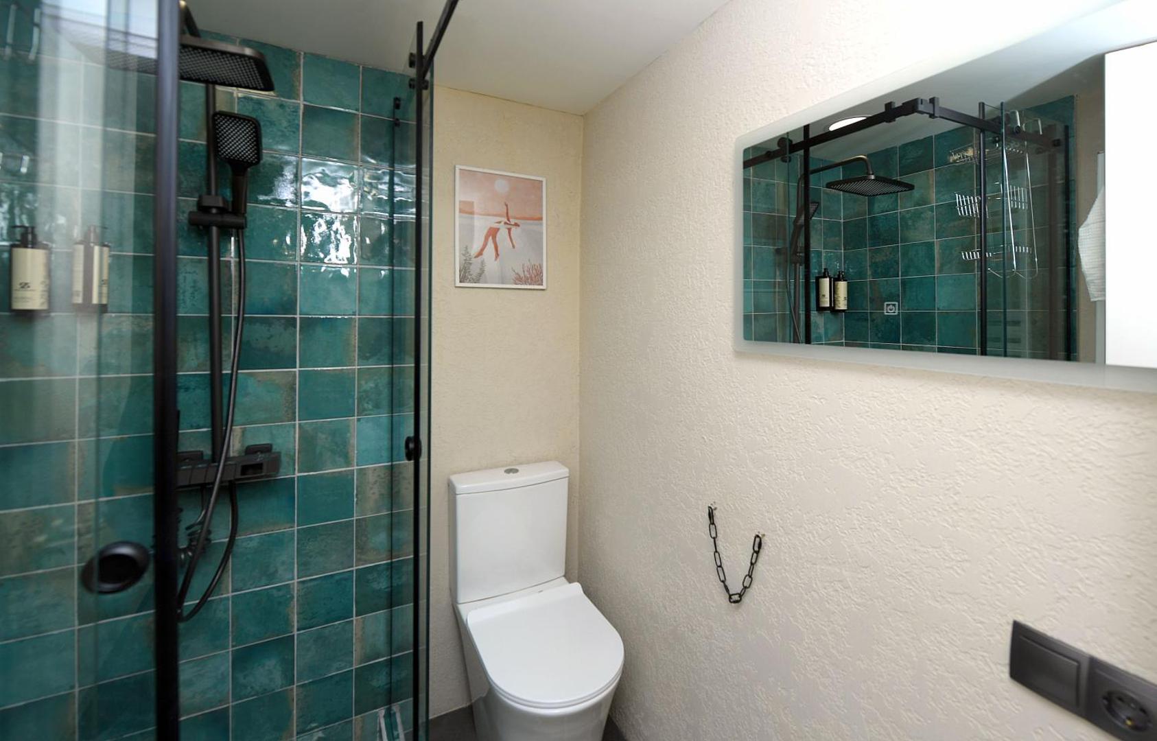 Zdjęcie 2: Warm & Stylish 2-Room Studio Attic in Old Tbilisi Apart 7