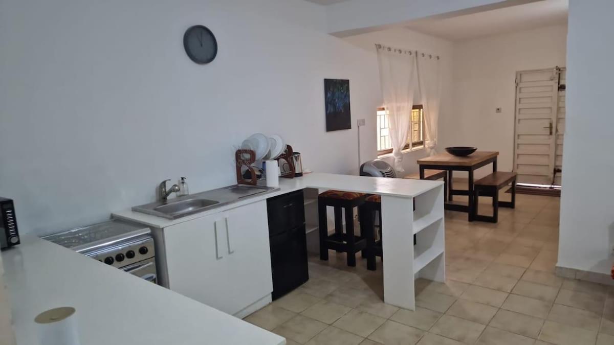 Bilde 8: Spacious, secure, self contained apartment