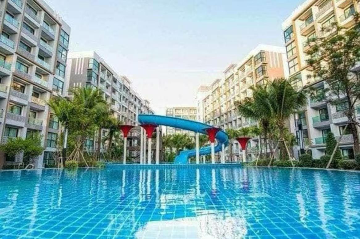 Photo 4 : 中天海滩附近奢华度假公寓带水上乐园高层泳池景观杜斯特公园公寓