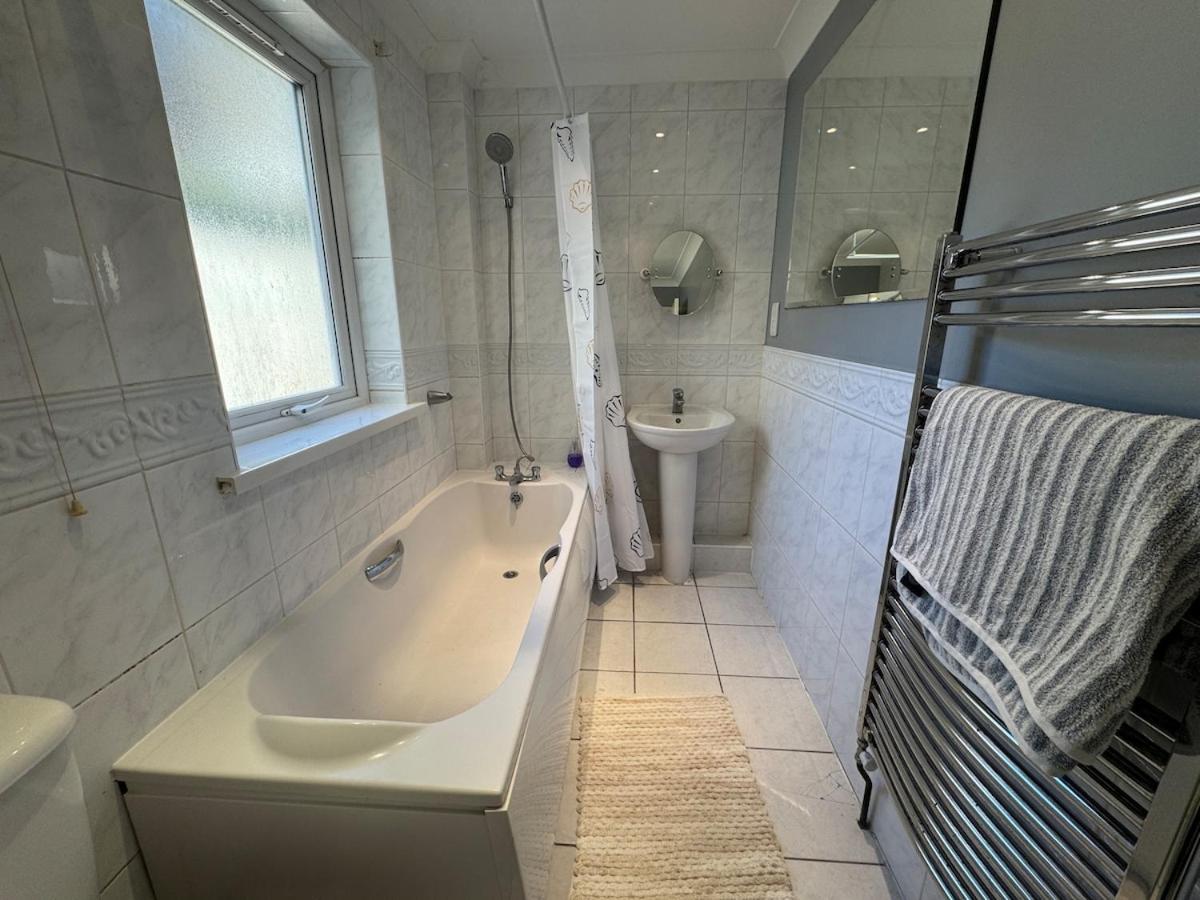 Zdjęcie 5: Comfortable, London 1 Bed Garden