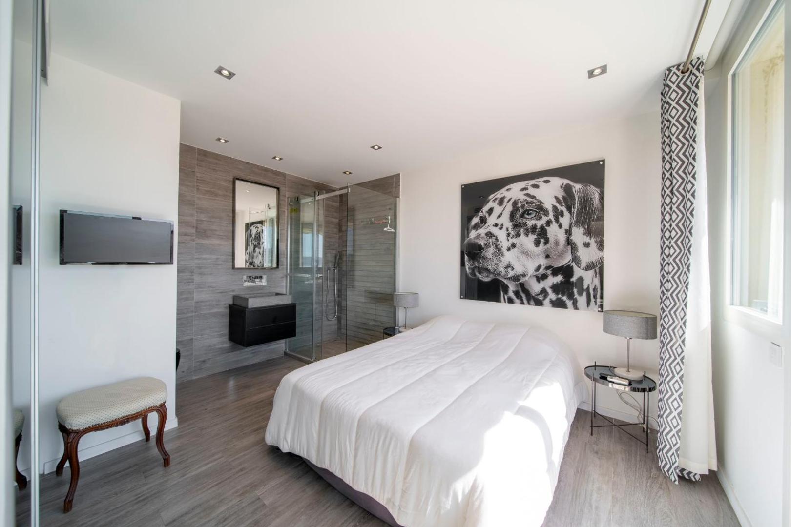 Fotografie 6: REF 1957 - Cannes Croisette -Sea view apartment for rent