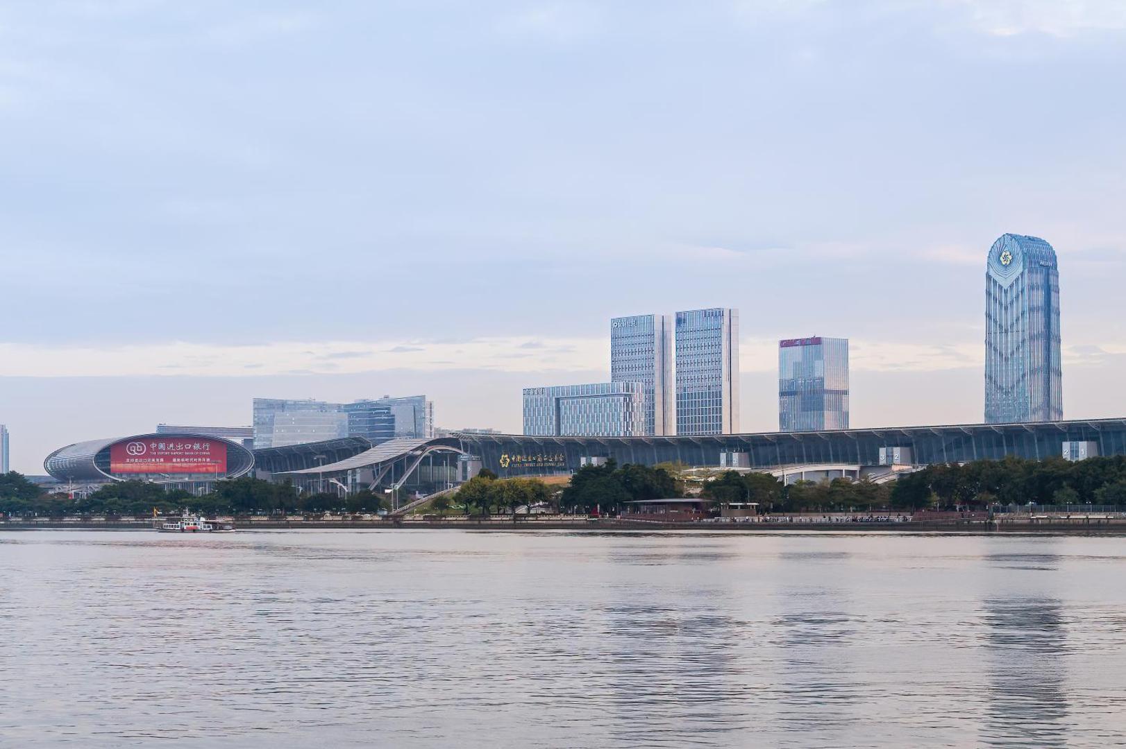Fotografia 5: Heyue Hotel Pazhou Exhibition Center Guangzhou