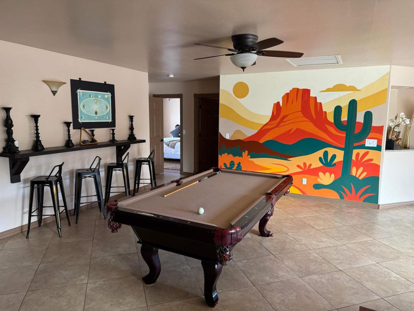 Fotografie 2: Unplug in the Red Rocks Pool Table Walk to Trails