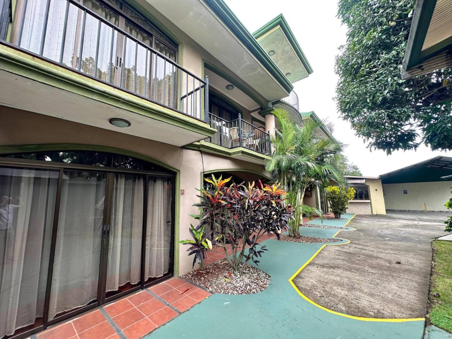 Billede 6: Room E in Heredia – Excellent location