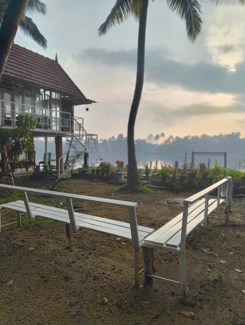 Φωτογραφία 4: Exploreain - Isle of River