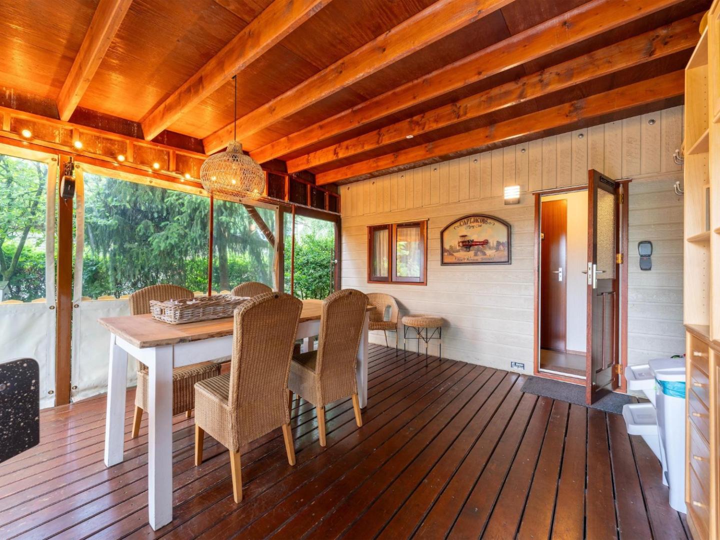Chalet in Stegeren near Forest and Pond的照片4