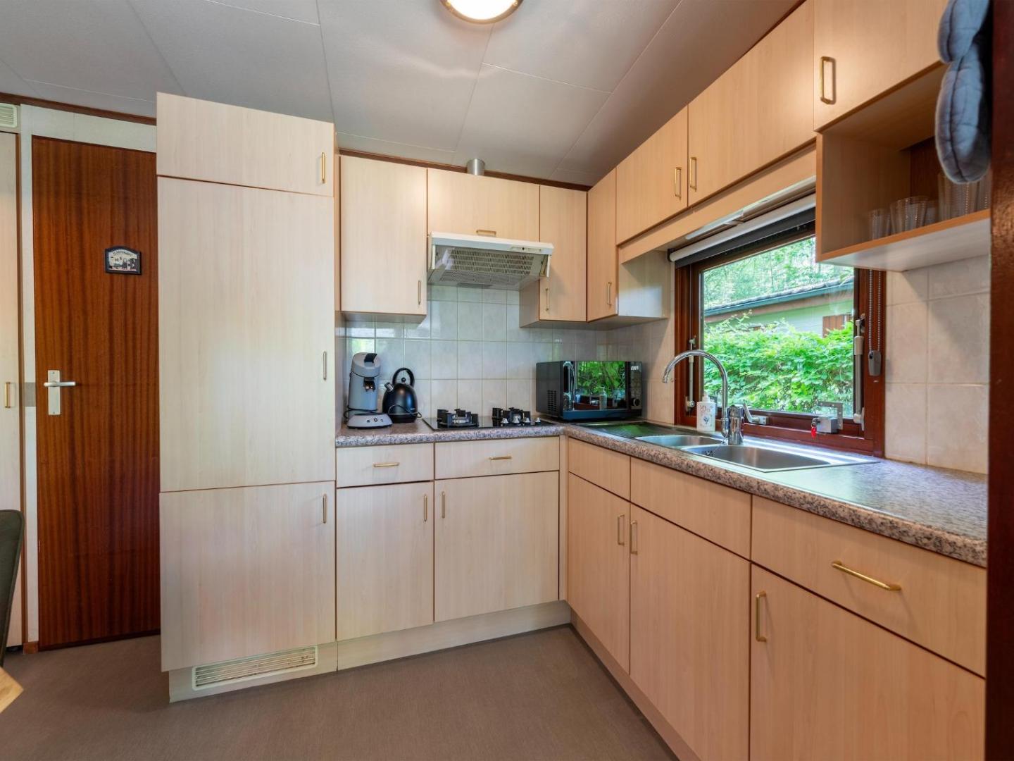 Chalet in Stegeren near Forest and Pond的照片5