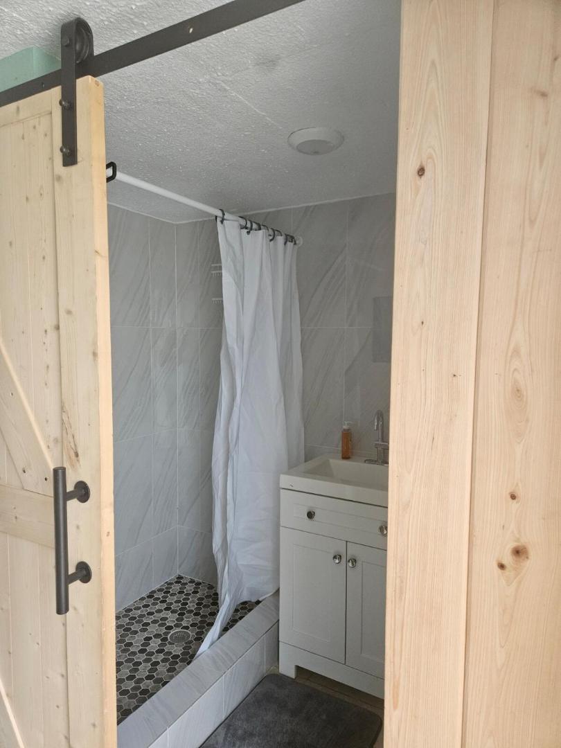 Photo 10 : Bed & Shower Stop