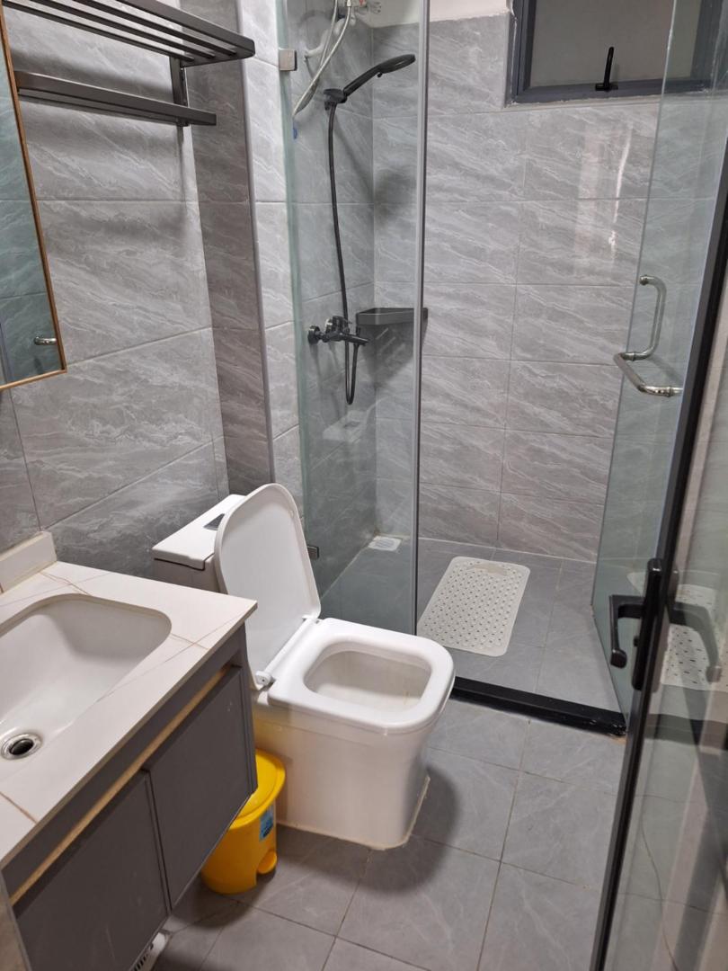 Fotografie 9: Haven 902 - Modern, Stylish & Comfy 1 Bedroom Apartment With Workspace, Secure Parking, CCTV, Restaurant ,Gym, Sauna And City Views in Nairobi, Kilimani Area