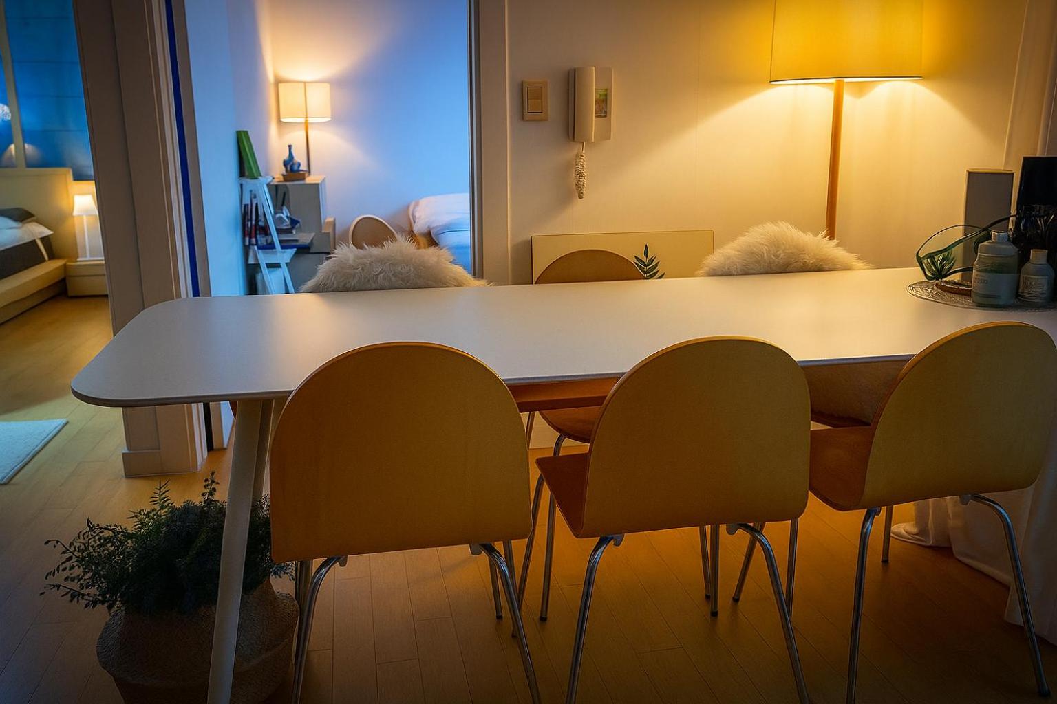 Foto 2: Daegu, Apsan, Room 2, Spacious Living Room, Emotional Dining, Pretty Bathtub, Parking Guaranteed