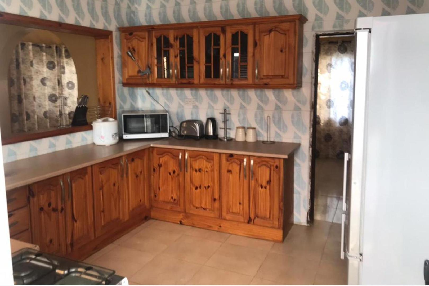 Fotografie 6: 2-Bed - Sleeps 6 - Pet Friendly & Parking