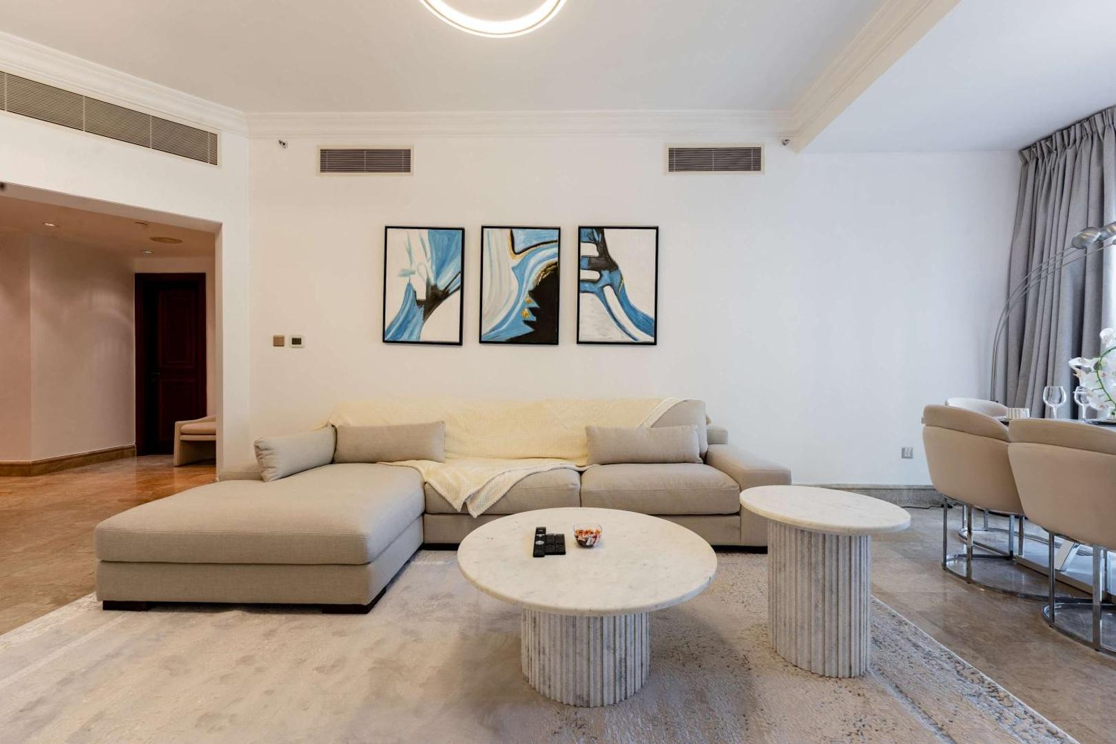Foto 3: TRPS - Fairmont North Residences, Palm Jumeirah - Luxurious 2BR plus Maids, Sea and Harbour View