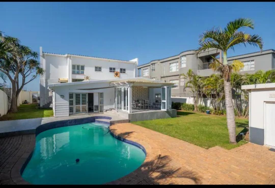Photo 10 : House on the Beach in Glenashley