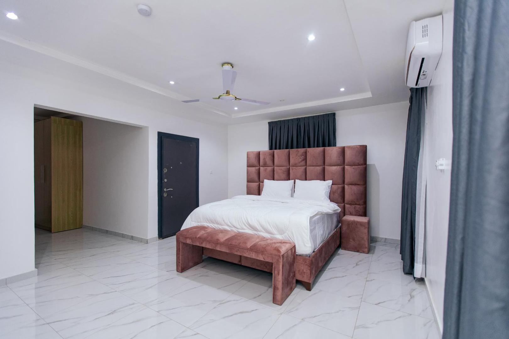 Foto 8: Luxurious townhouse behind Achimota Mall