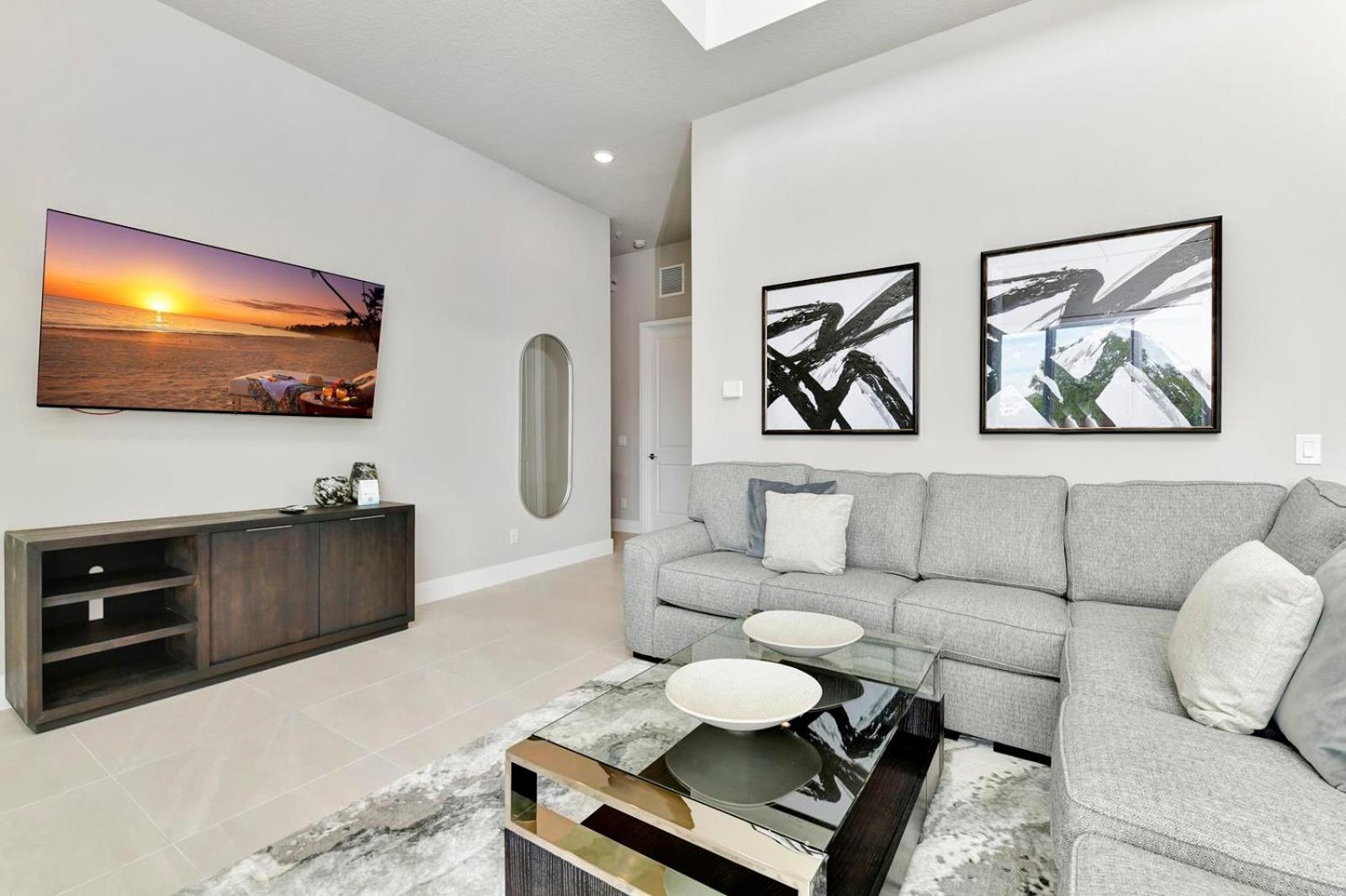 Photo 3 : Chic & Cozy Condo Near Disney With Resort & Waterpark Access - B45-235