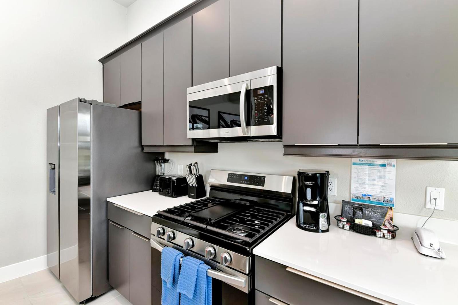Photo 5 : Chic & Cozy Condo Near Disney With Resort & Waterpark Access - B45-235