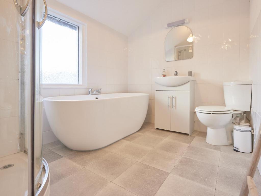 Фотография 11: 4 Bed in Keswick oc-sz443