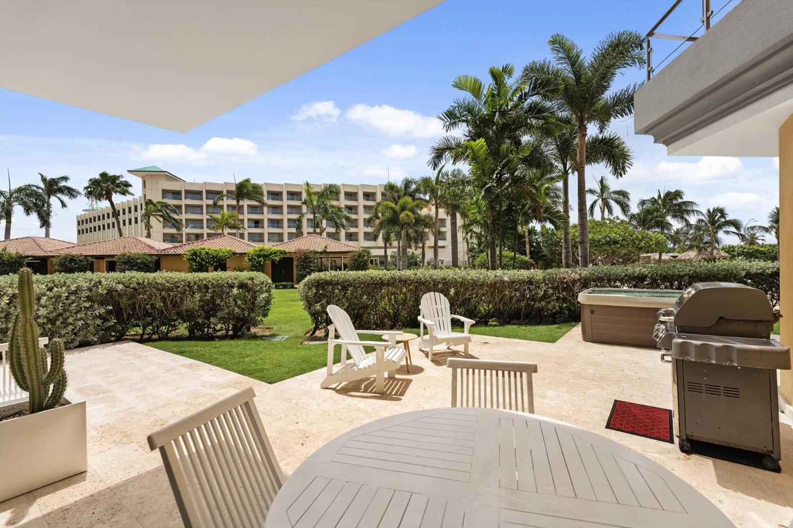 Billede 4: Beachfront - Beach Garden 2BR condo - E124