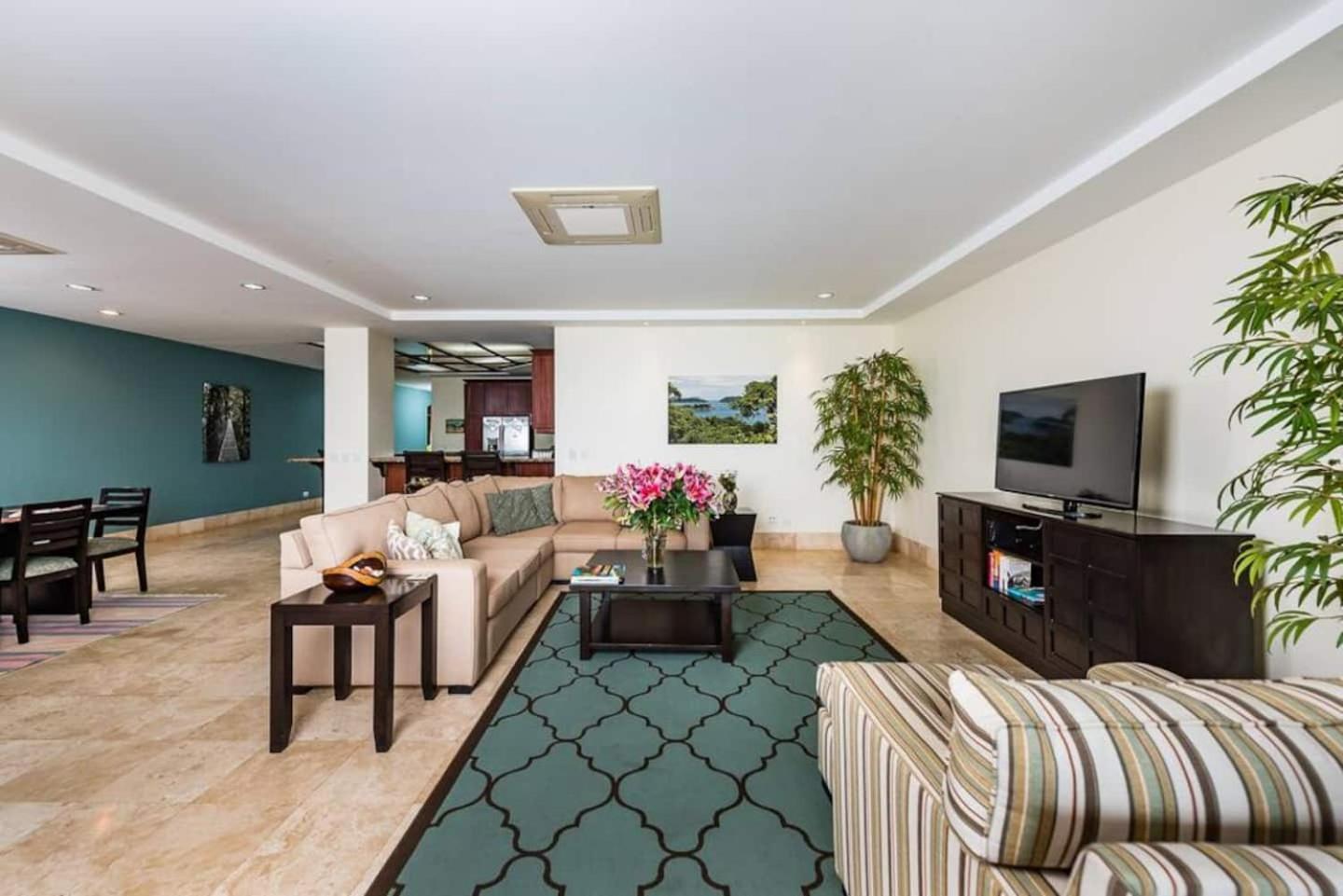 Billede 10: Beachfront, Sunset, & Ocean Views With Gas Grill