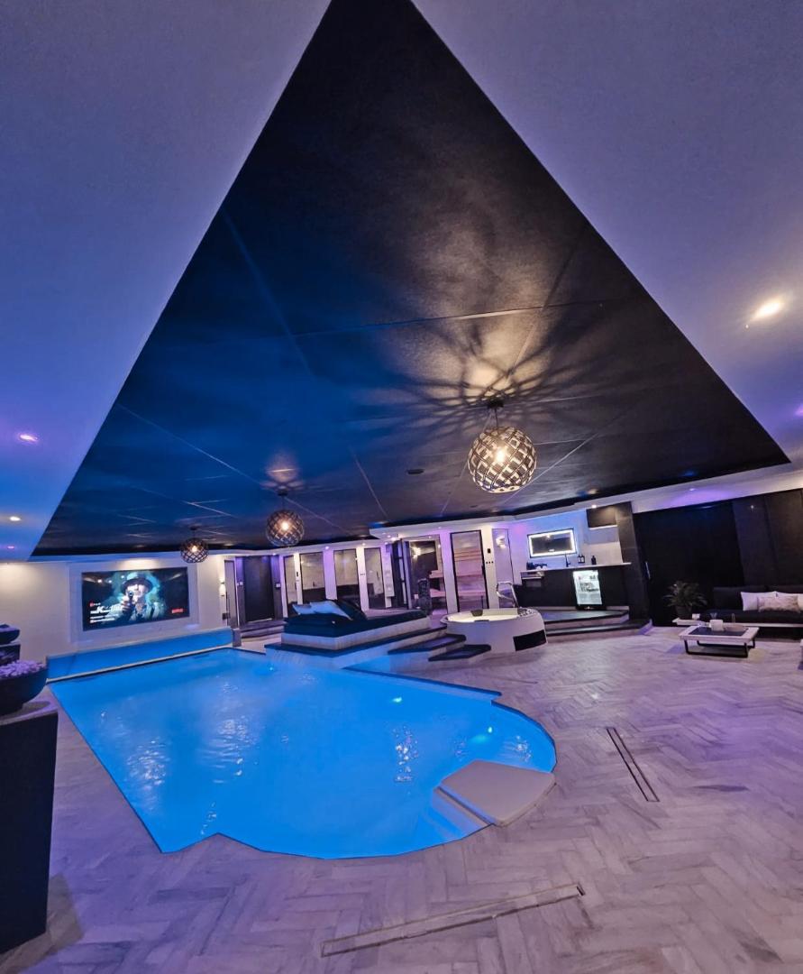 Φωτογραφία 2: Bed & Wellness Malina Deluxe zwembad suite