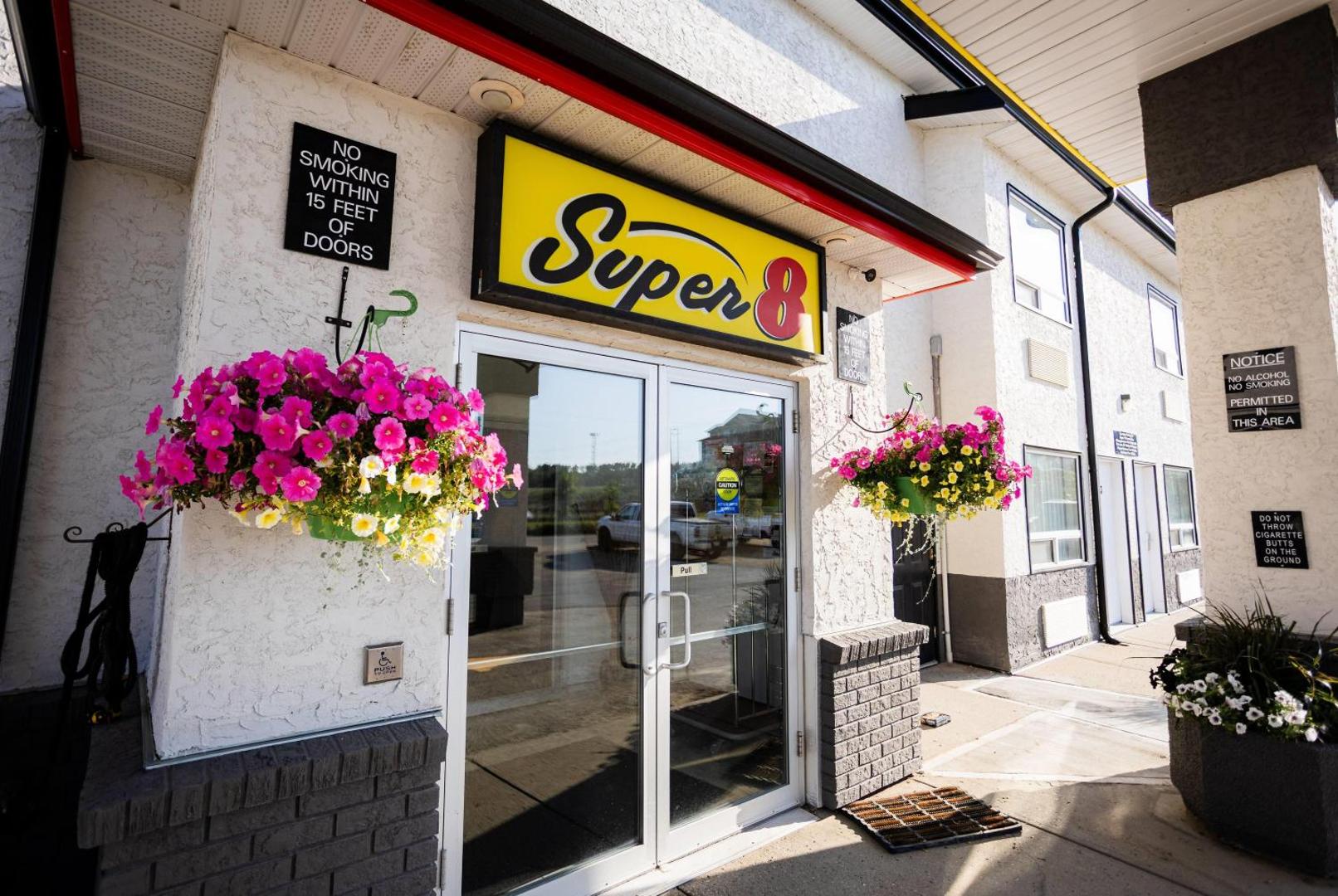 Billede 9: Super 8 by Wyndham Drayton Valley