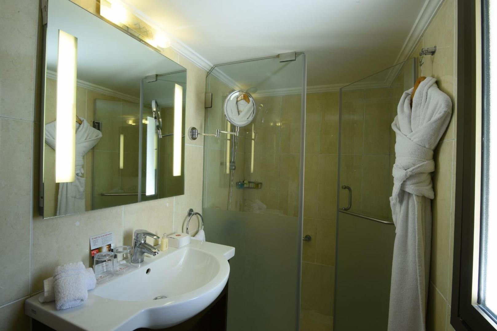 Ramada by Wyndham Downtown Beirutの写真2