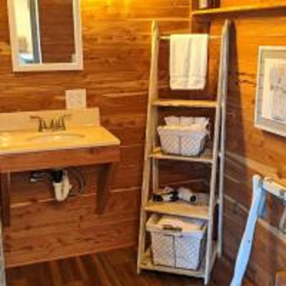 Φωτογραφία 4: Tiny House with Amazing Views and Private Hiking Trails in Hill Country, Texas