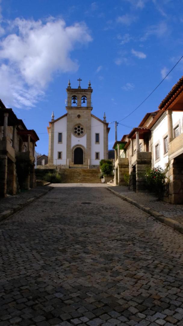 Foto 6: 9, Cimo da Aldeia