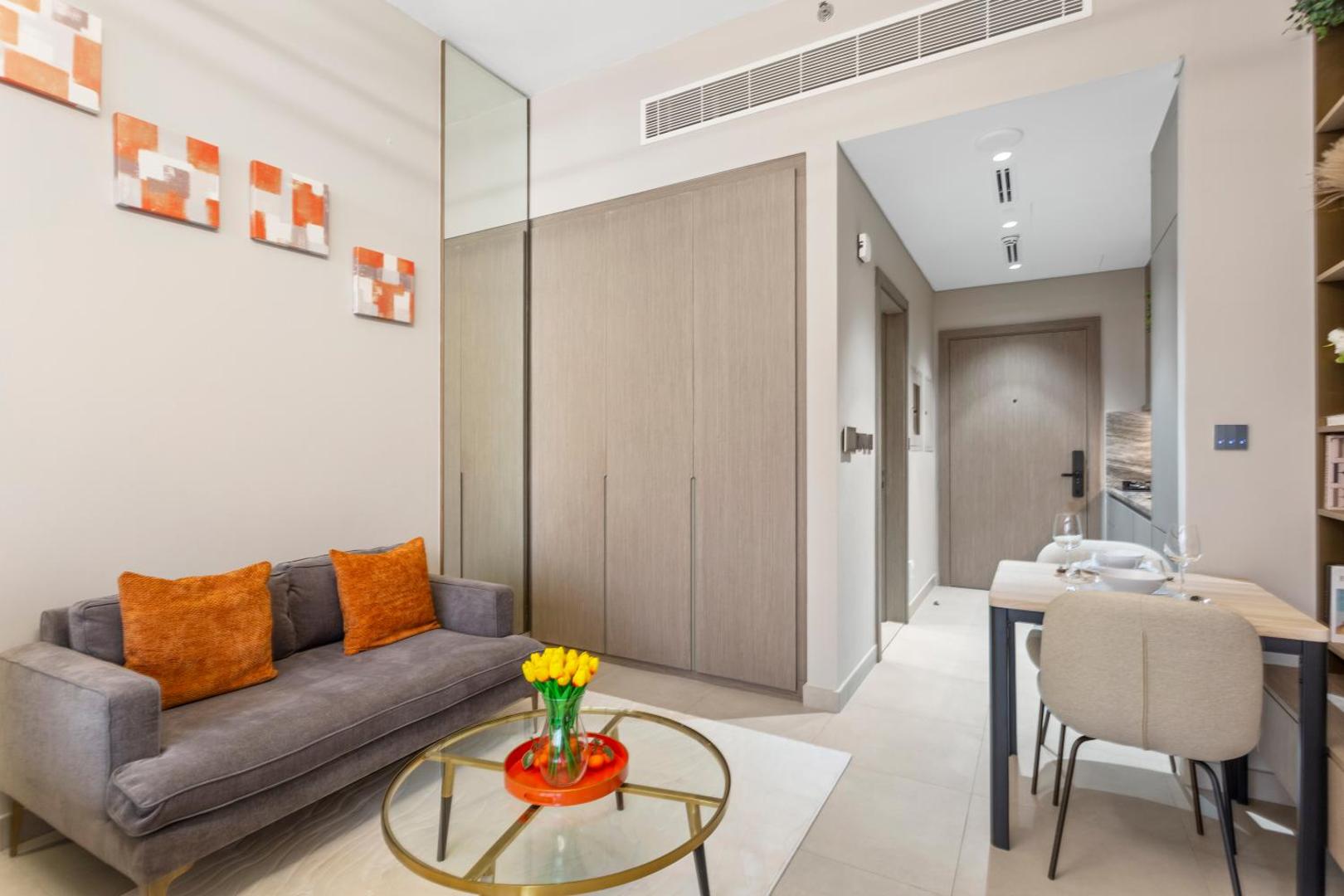 Fotografia 9: Chic & Sleek Studio in Westwood Grande