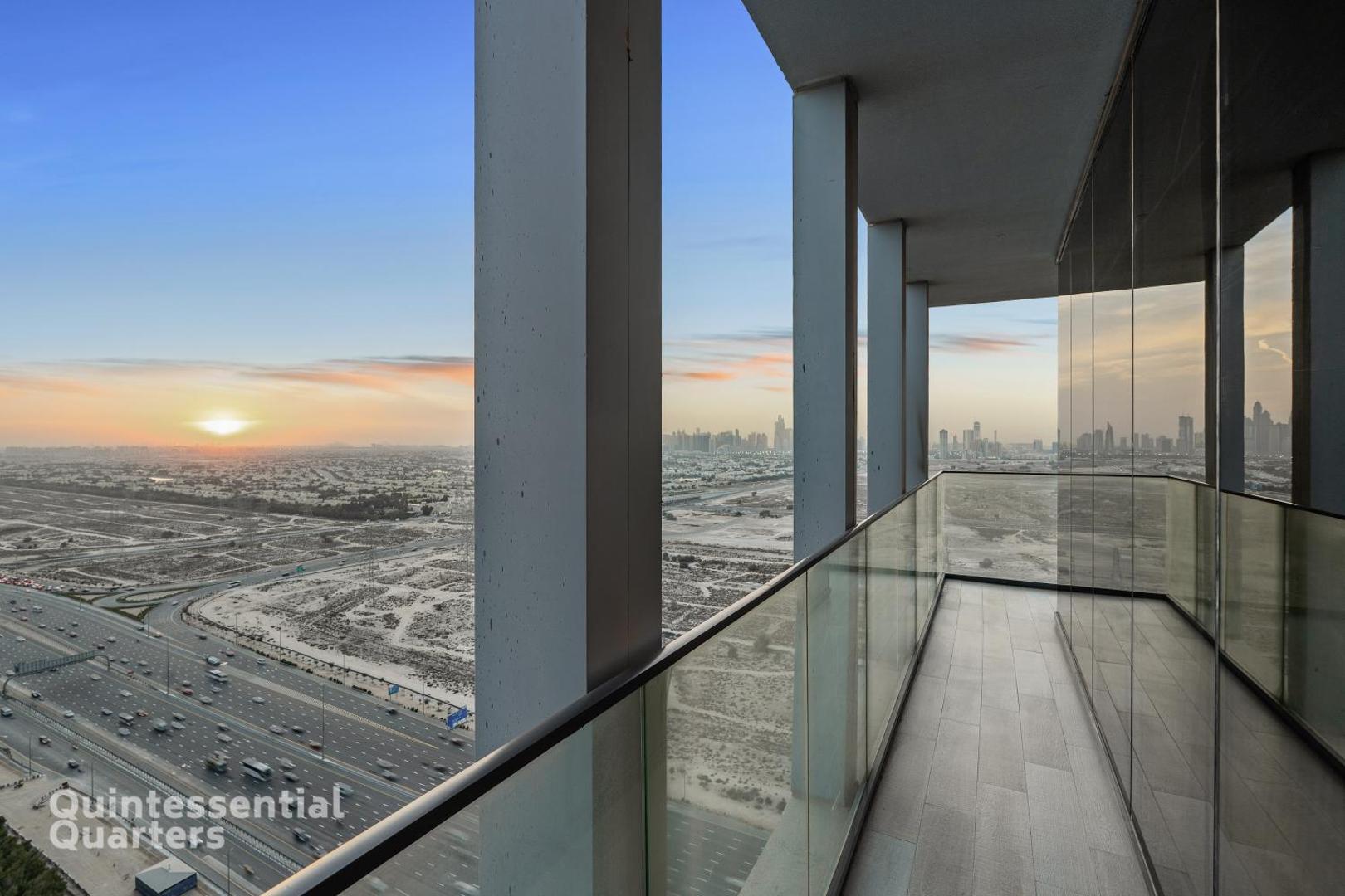 Foto 2: Stylish & Peaceful 2BR Home in JVC District