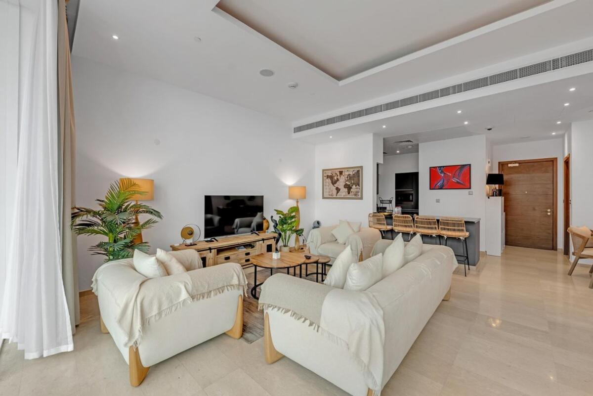 Bilde 8: Waves - Grand Palm Escape - Sea-View Massive 1BR Luxury