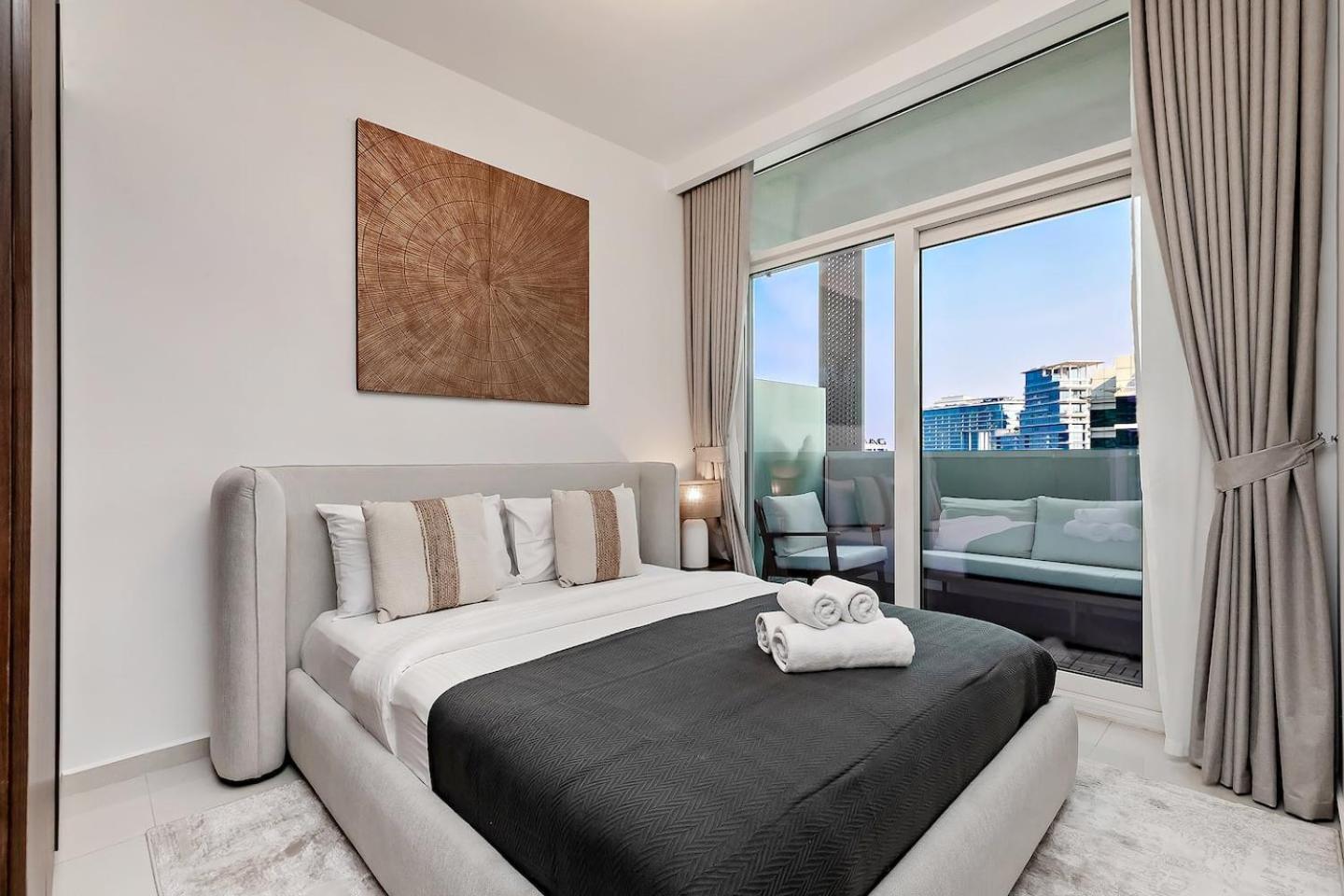 Billede 2: Chic 1BR at Reva Stunning Canal Views