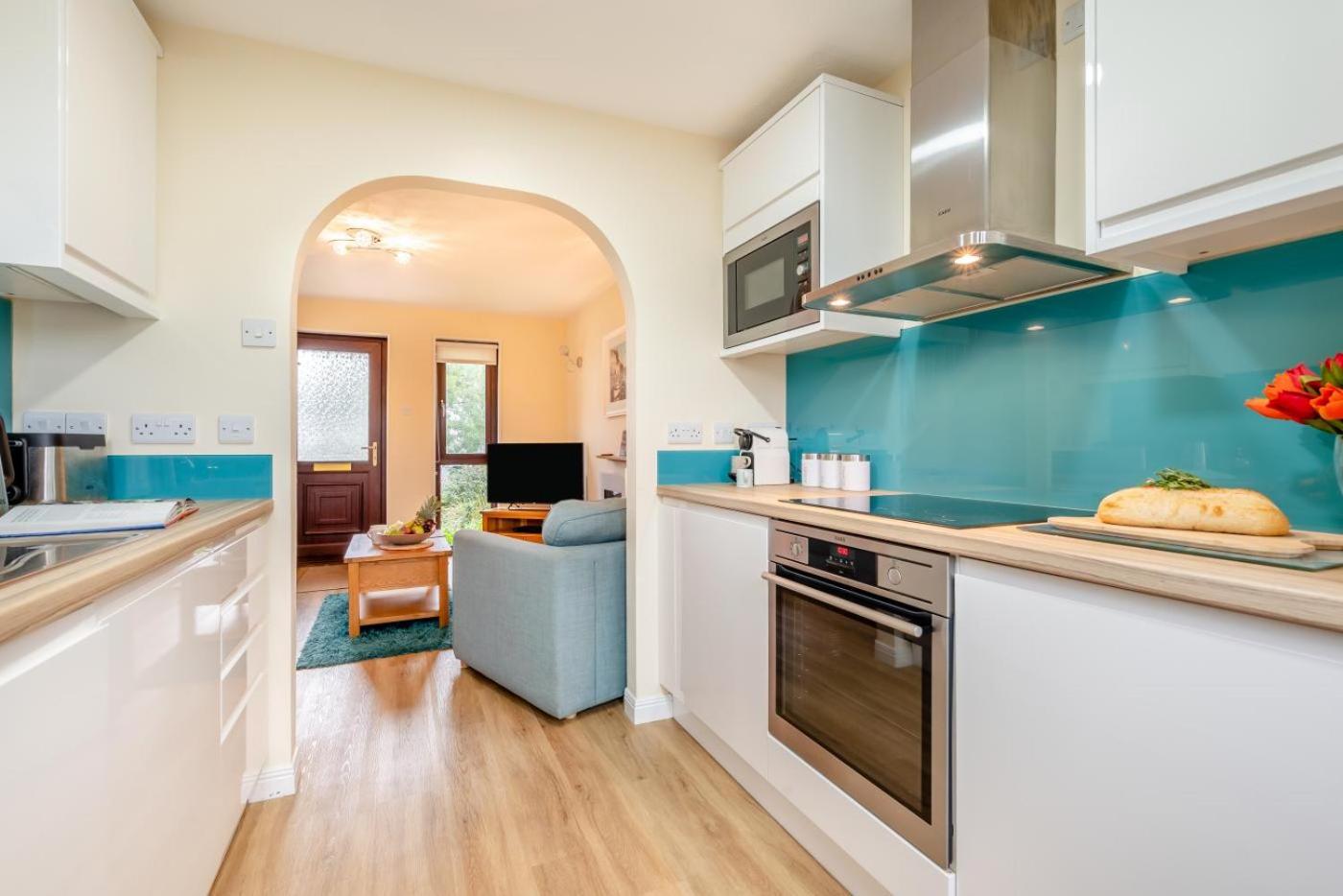 Foto 2: 2 Bed in Padstow oc-t30052