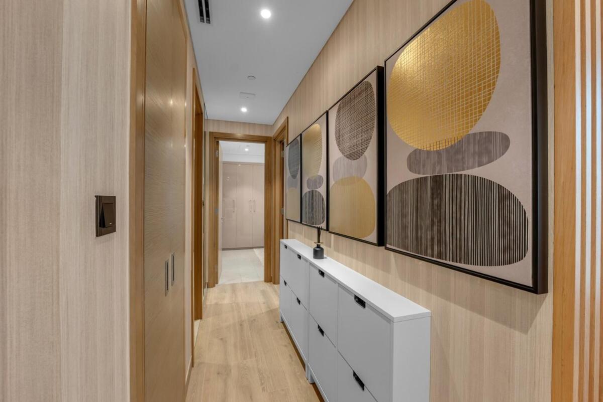 Bilde 10: Waves - Elegant High-Floor 2BR Close To Downtown