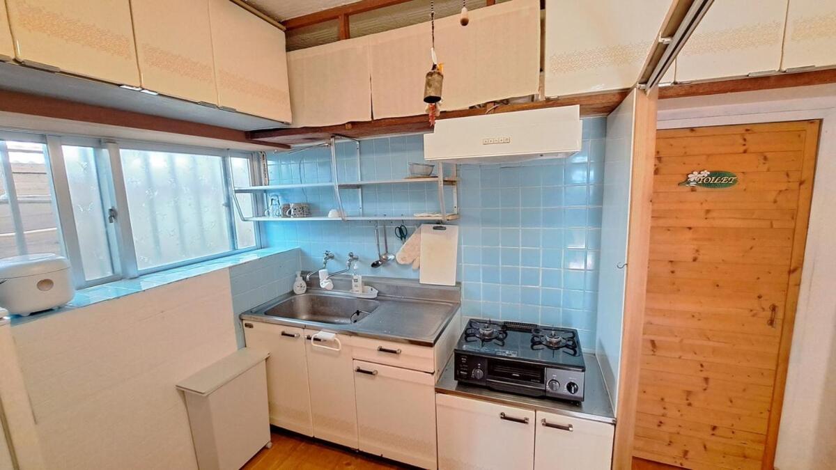 Foto 6: 「池間島の一棟貸切りの宿アロハナ」日本最大級のサンゴ礁群ヤビジに最も近い宿。夕陽,海まで徒歩3分