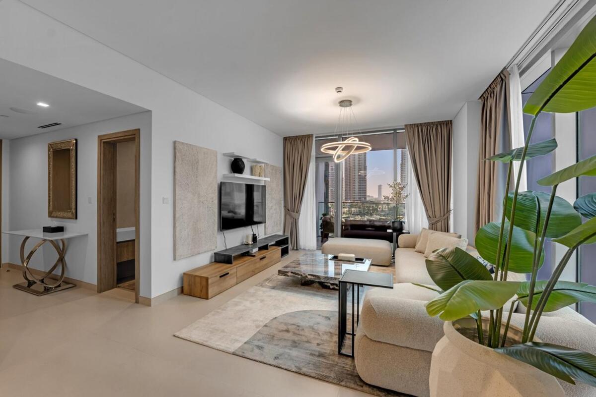 Kuva 2: Waves - LIV Marina Luxe 2BR Apt with Dubai Marina Views
