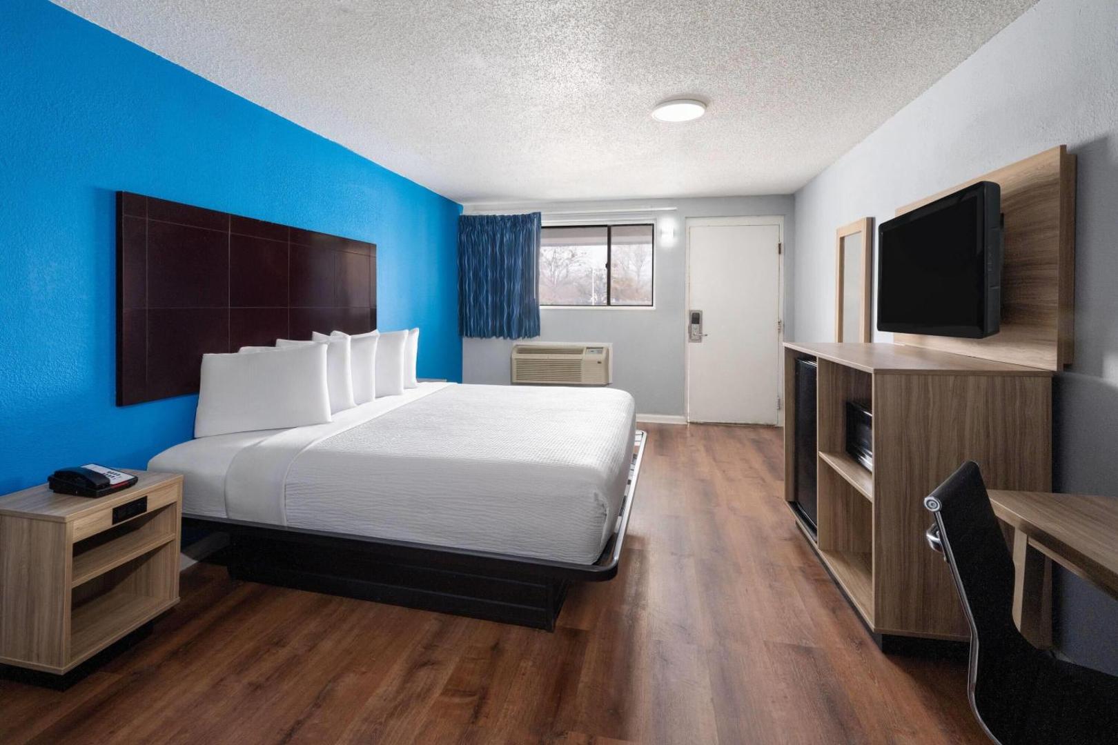 Kuva 6: Super 8 by Wyndham Portsmouth - Norfolk