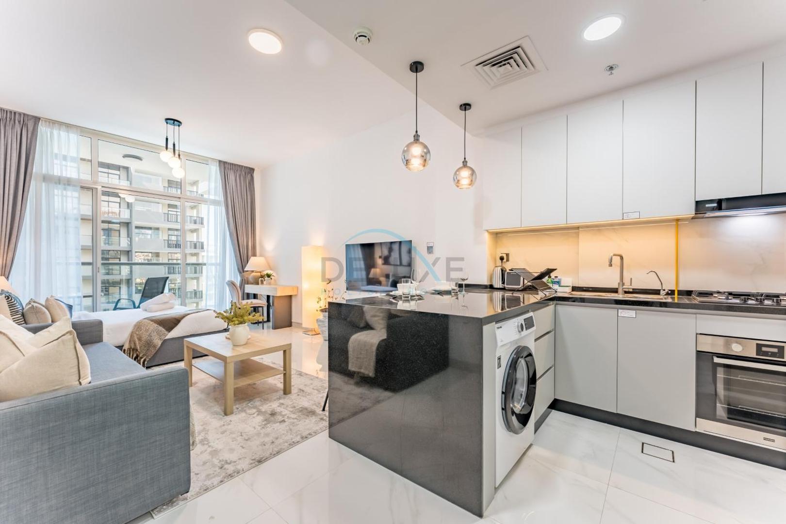 Kuva 2: Studio with Balcony and Views, Walk to Butterfly Garden, Just 20-Minute Drive to JBR Beaches, Uniestate Supreme Residence, Arjan by Deluxe Holiday Homes