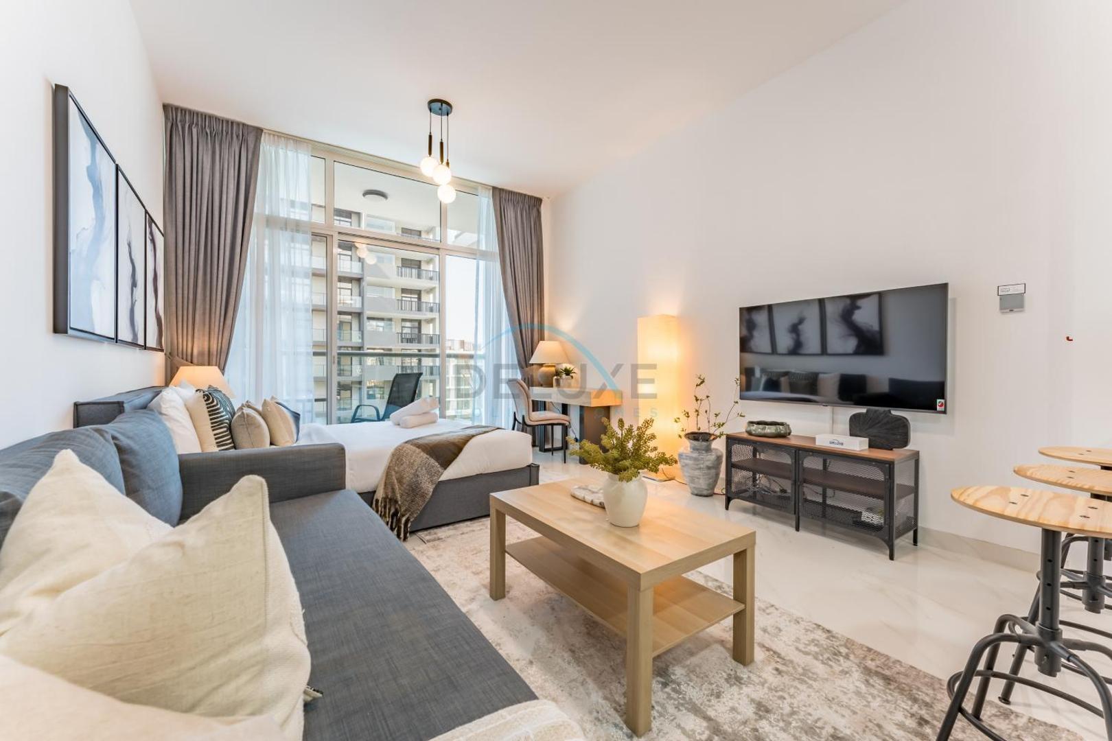 Kuva 4: Studio with Balcony and Views, Walk to Butterfly Garden, Just 20-Minute Drive to JBR Beaches, Uniestate Supreme Residence, Arjan by Deluxe Holiday Homes