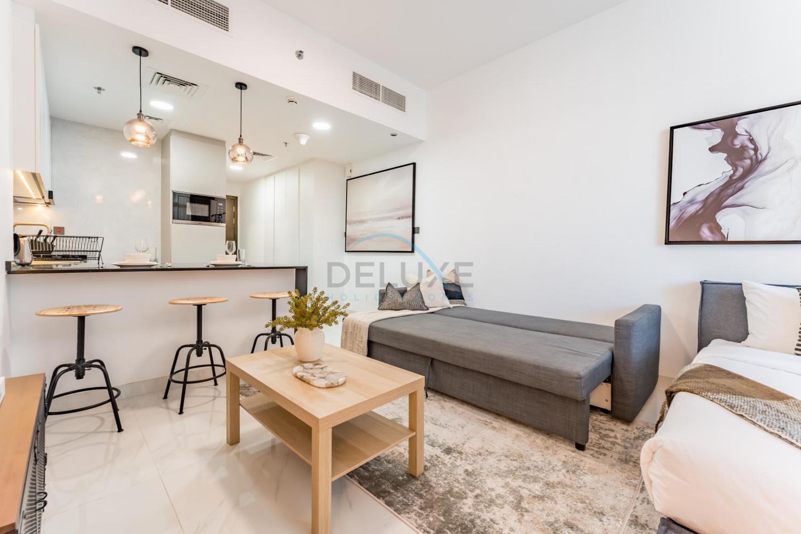 Kuva 6: Studio with Balcony and Views, Walk to Butterfly Garden, Just 20-Minute Drive to JBR Beaches, Uniestate Supreme Residence, Arjan by Deluxe Holiday Homes