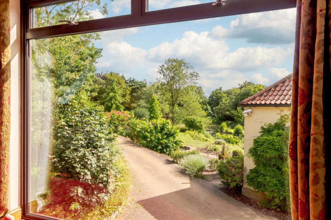 2 Bed in Woodbridge oc-vavの写真9