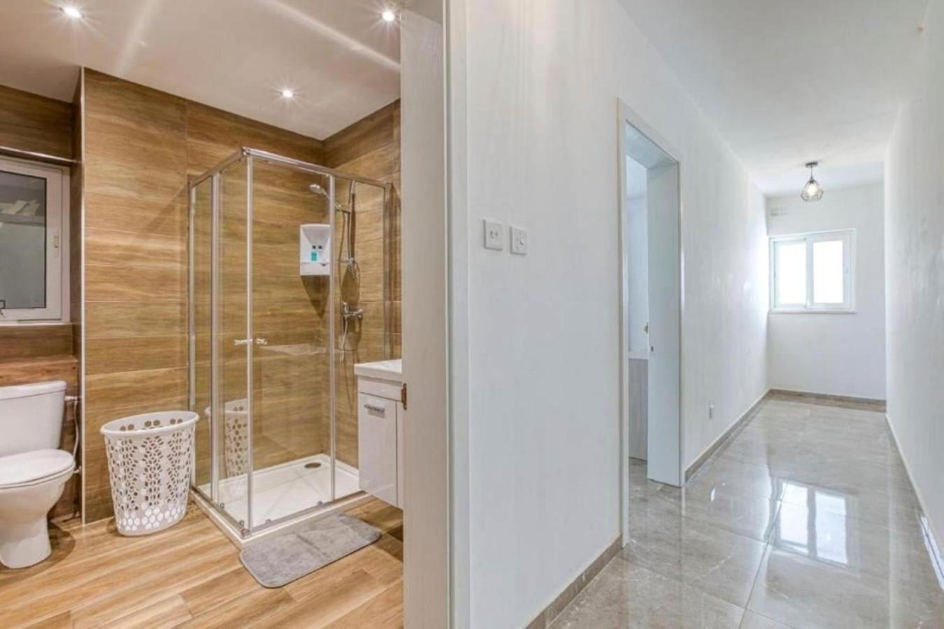 Foto 8: Spacious 3BR Apartment close to Marsascala promenade