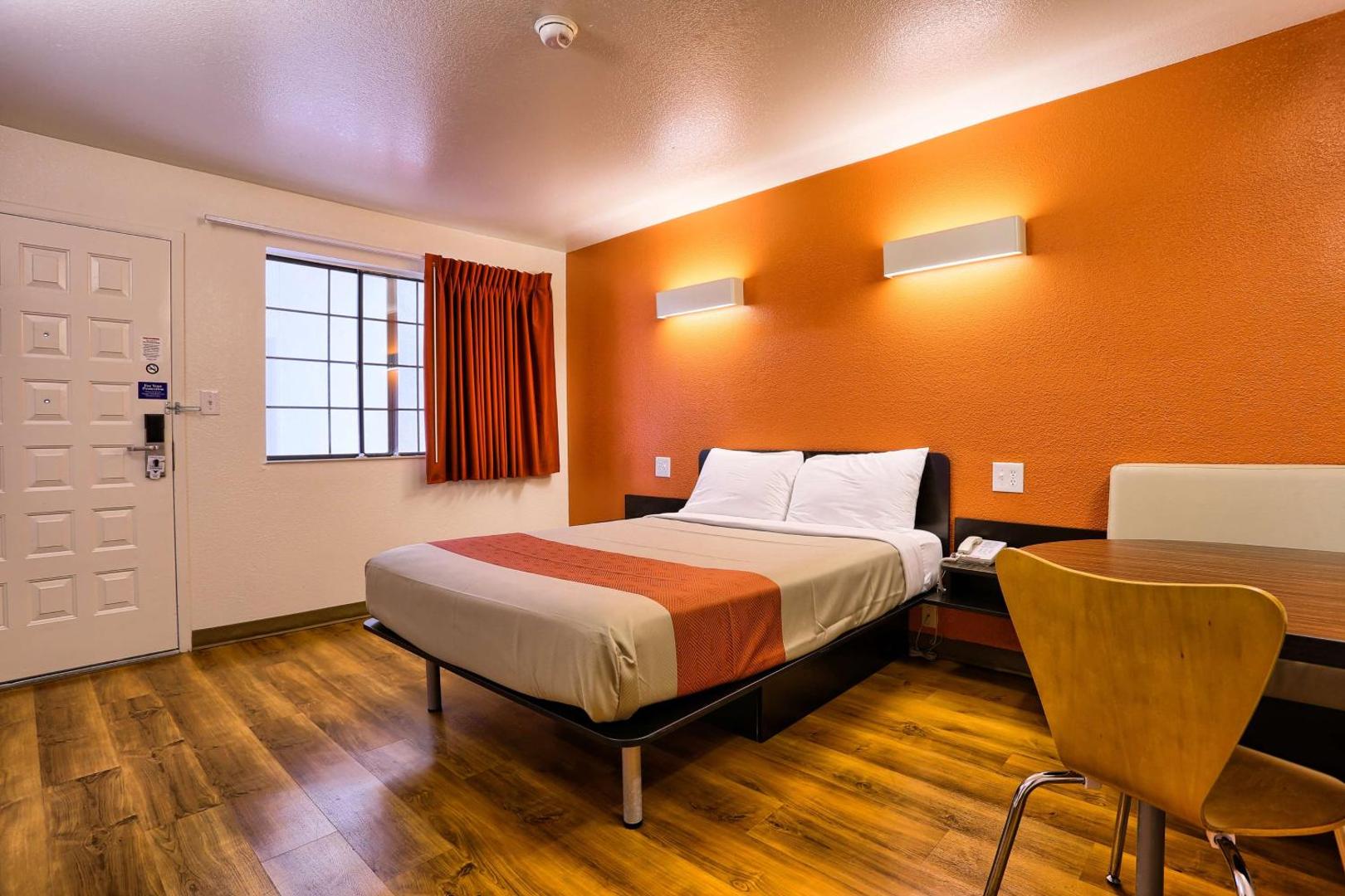 Super 8 by Wyndham Petalumaの写真10