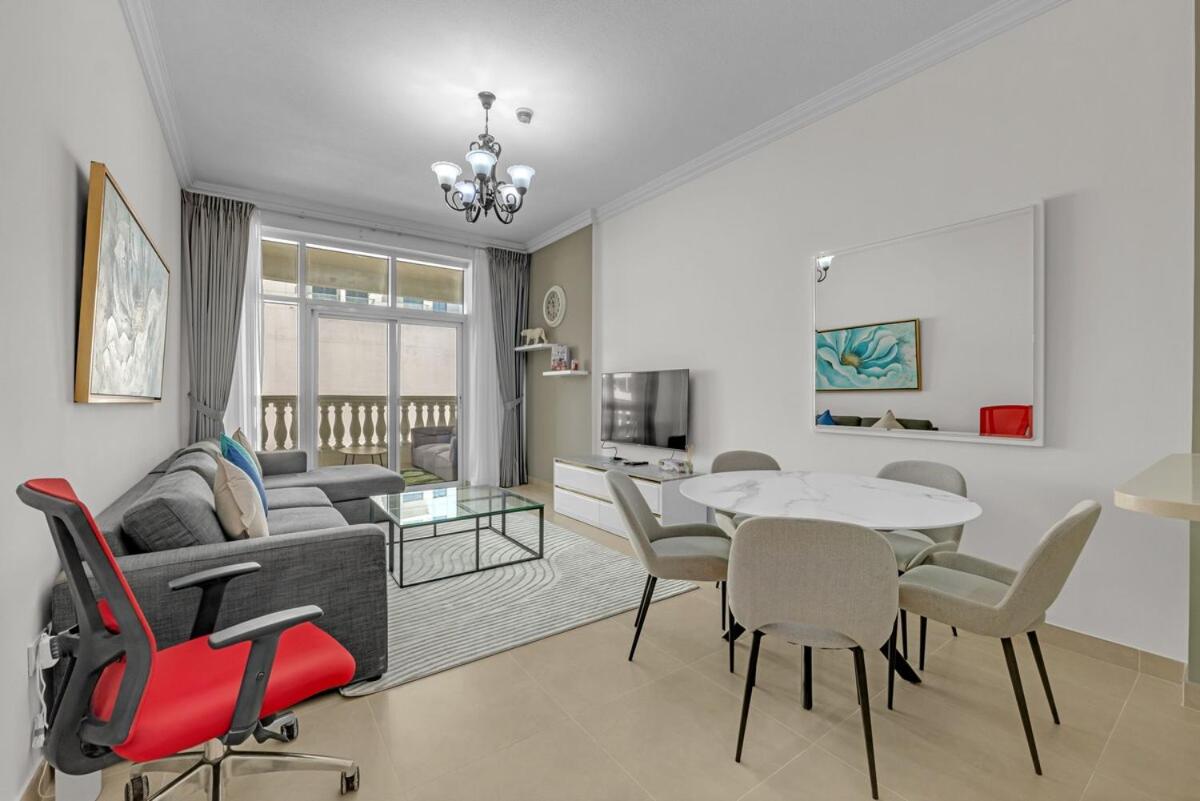 Photo 6 : Waves - Elegant 1BR Retreat in JVC with Balcony