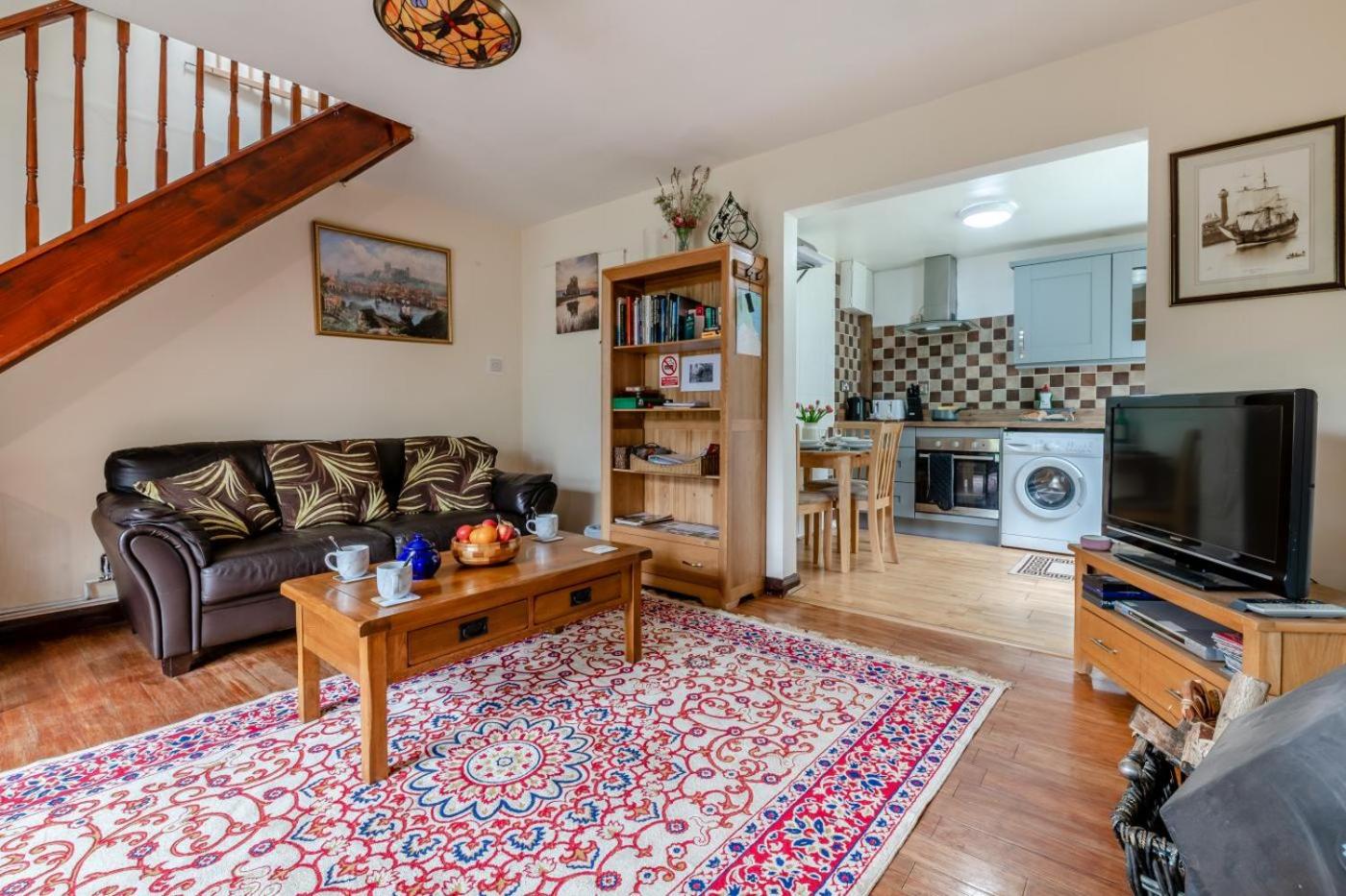 Fotografie 4: 2 Bed in Whitby oc-w301