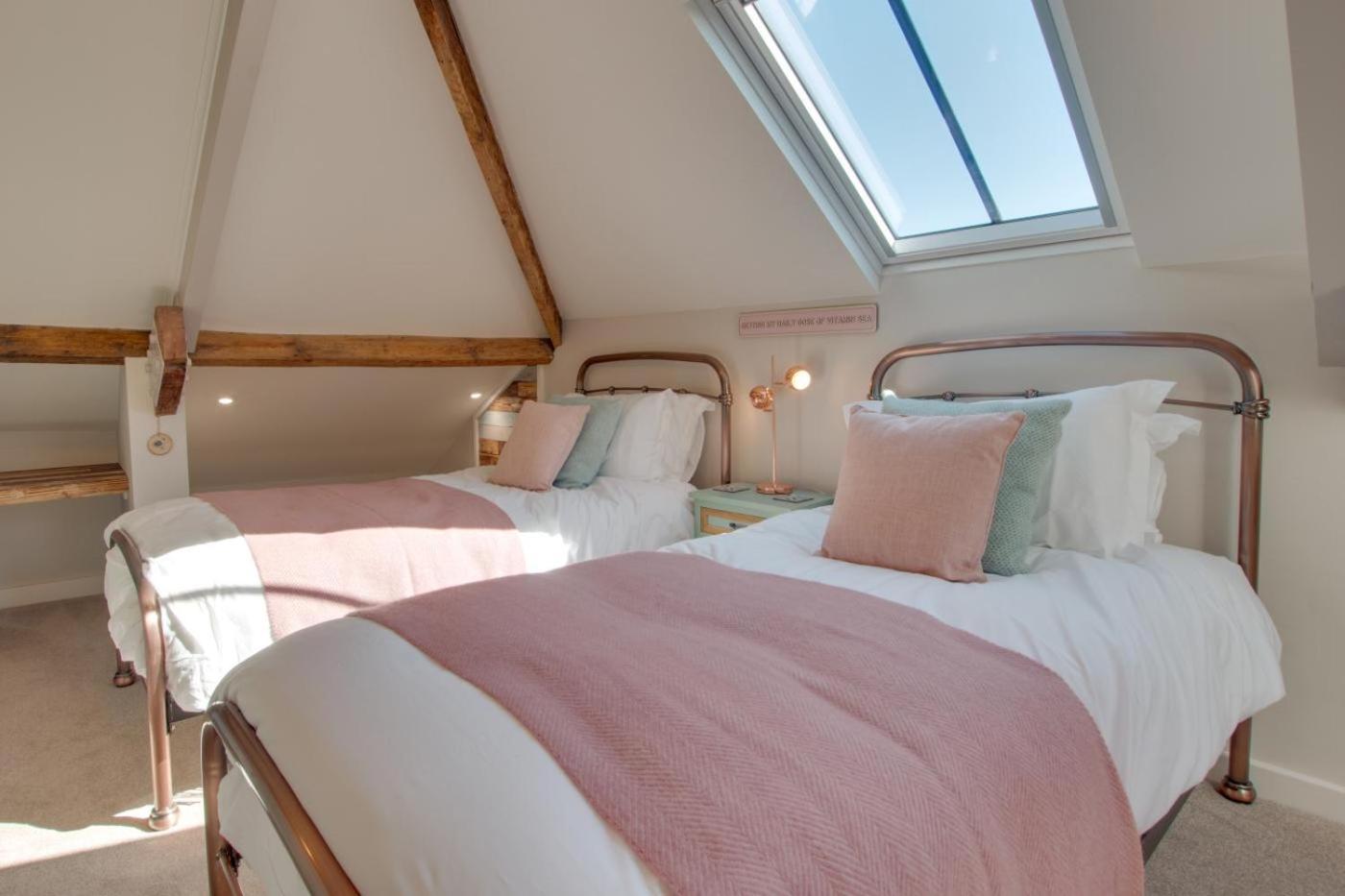 Foto 7: 2 Bed in Whitby oc-w449