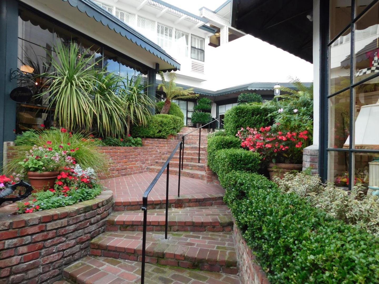 Fotografie 10: Pine Inn - Carmel