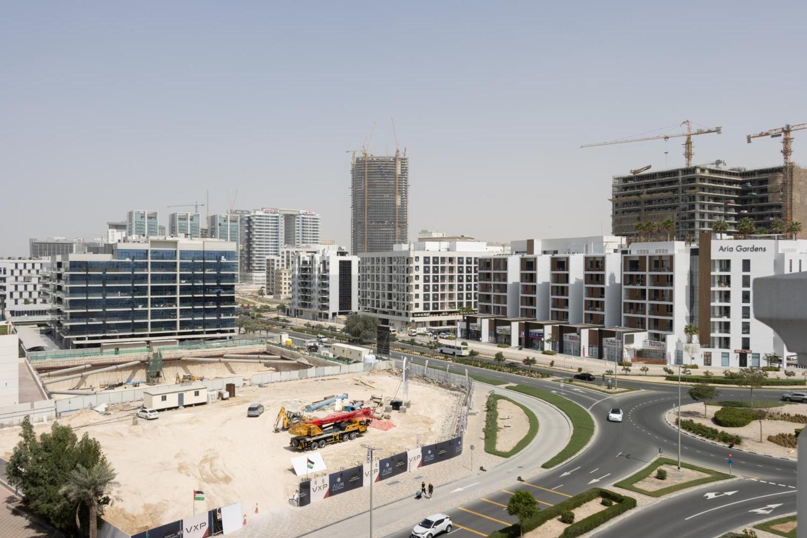 Chic Studio with Pool & Jacuzzi Arjan Dubaiの写真8